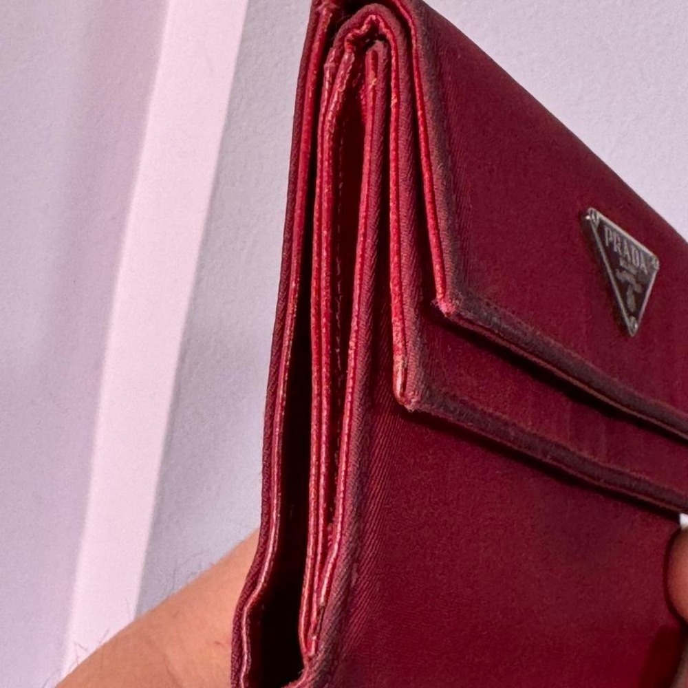 PRADA Red Nylon Wallet Red Pockets Cash & Cards Holder - Picture 6 of 8
